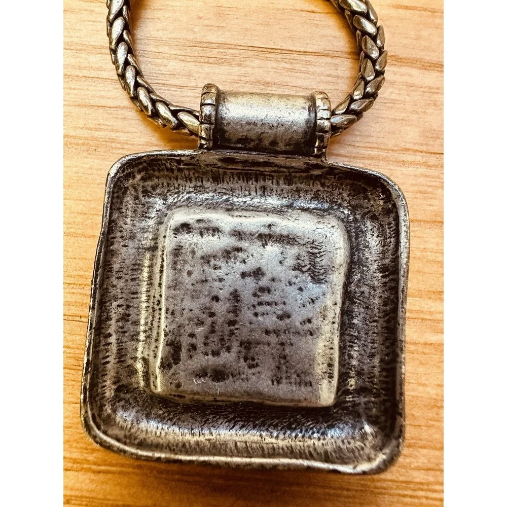 Chico's Vintage Silver Tone Rustic‎ Pendant Necklace 18